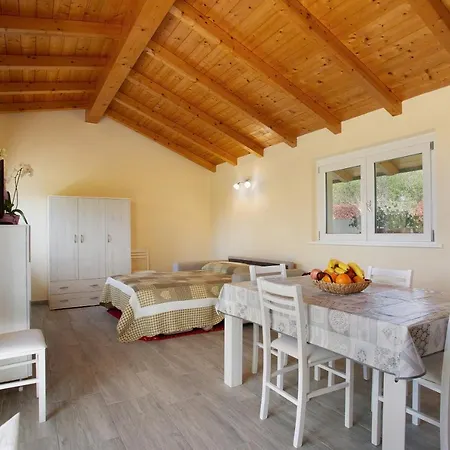 Casina Bianca Villa Lurate Caccivio Exterior photo